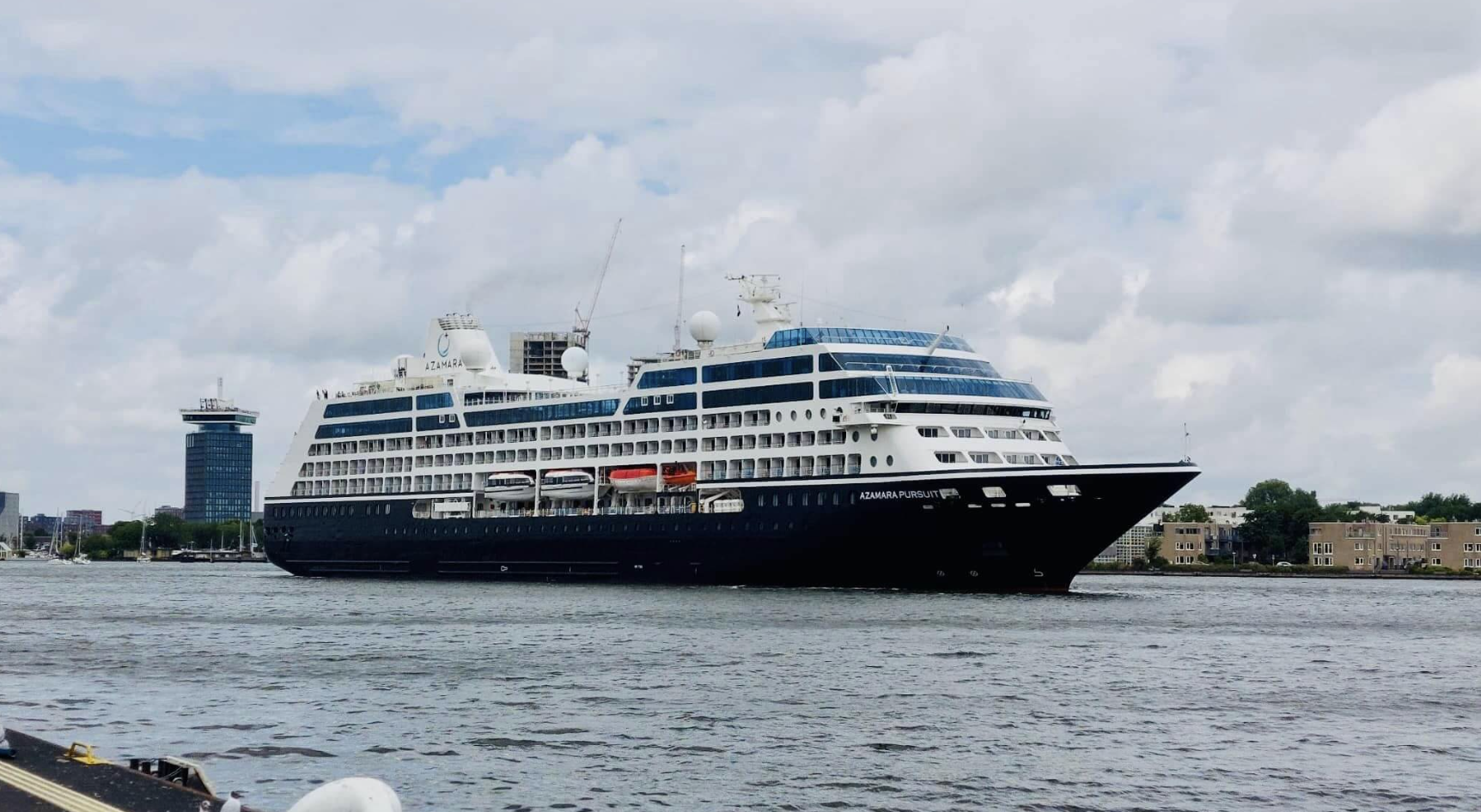 Cruise Ship